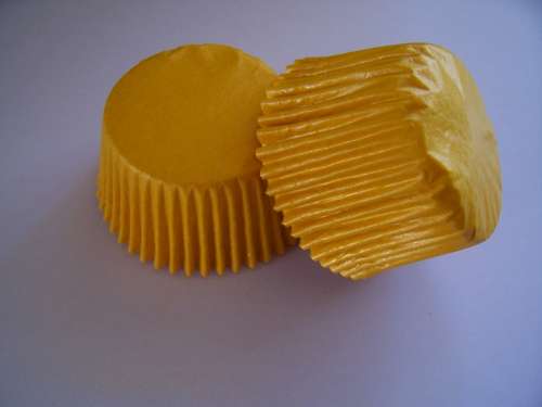 Yellow Cupcake Papers - Click Image to Close